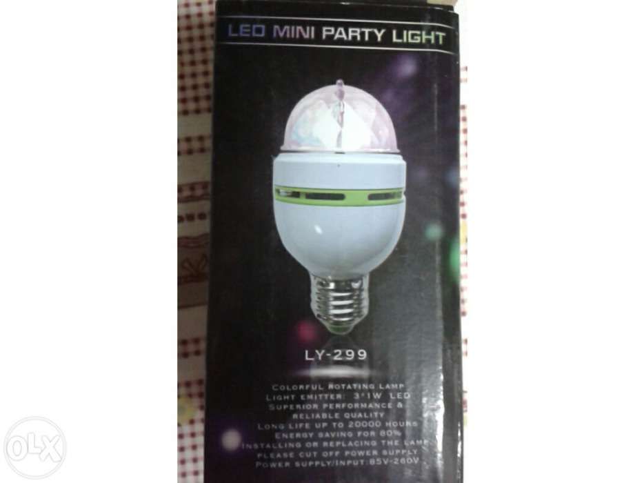 Lâmpada led rotativa para festas