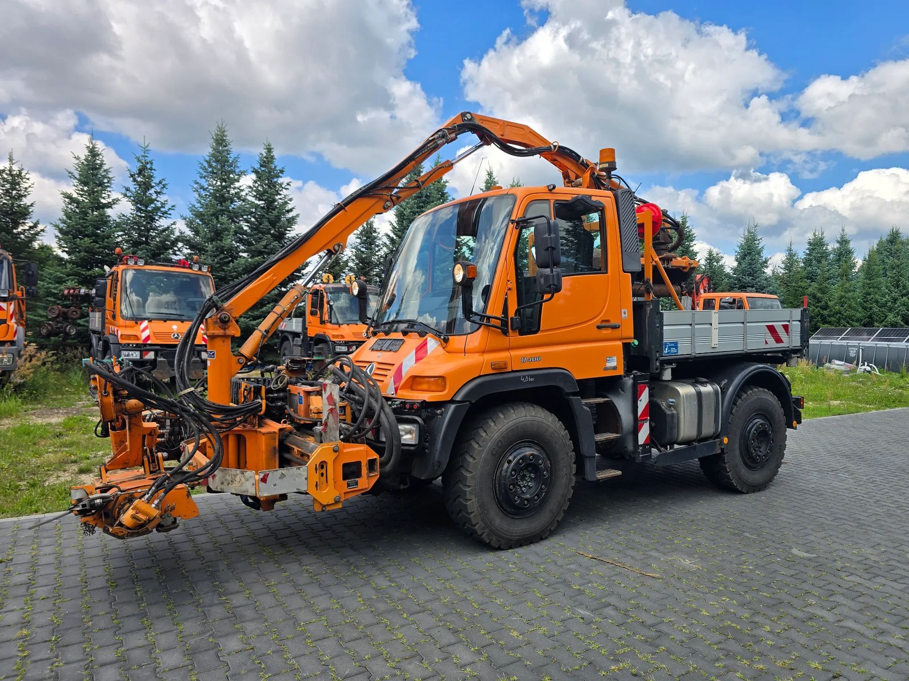 Unimog U400  Unimog U400 z kosiarkami mulag MKM700 euro 5 specjalny