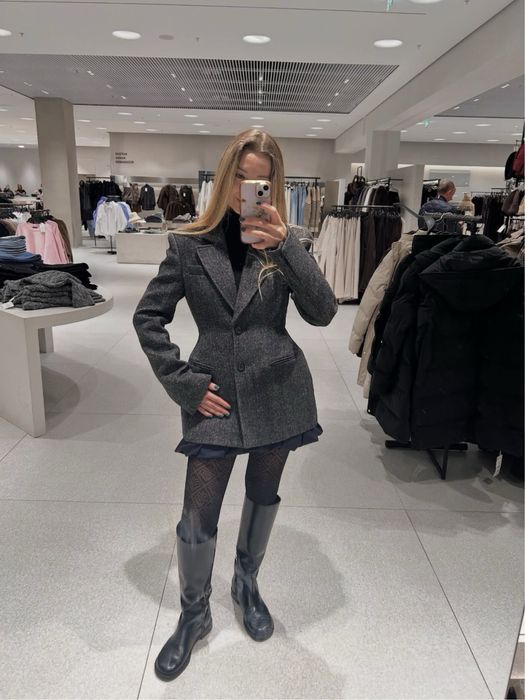 Приталений блейзер від Zara з вовною