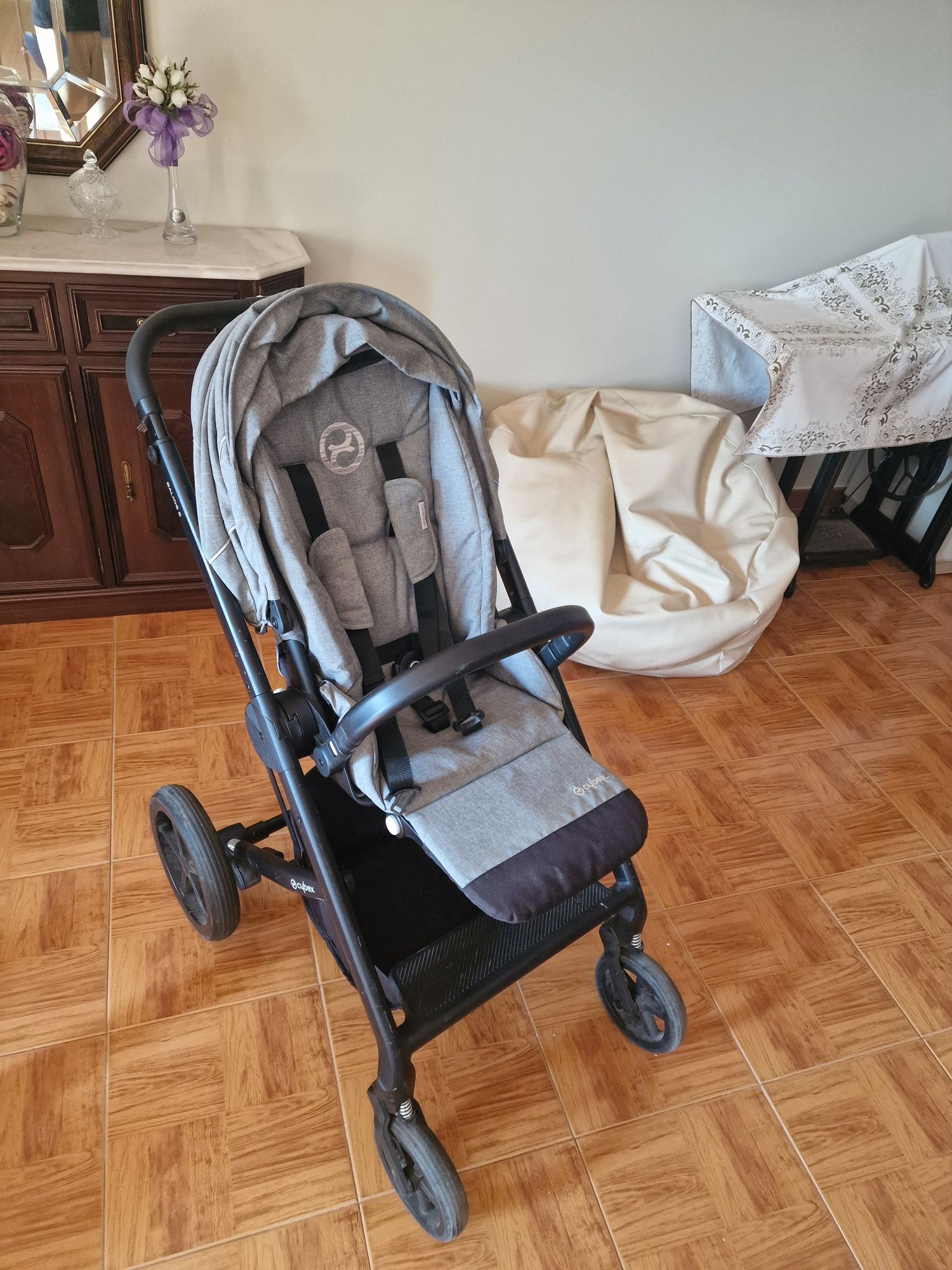 Carrinho Cybex Balios S + Ovinho cloud Z