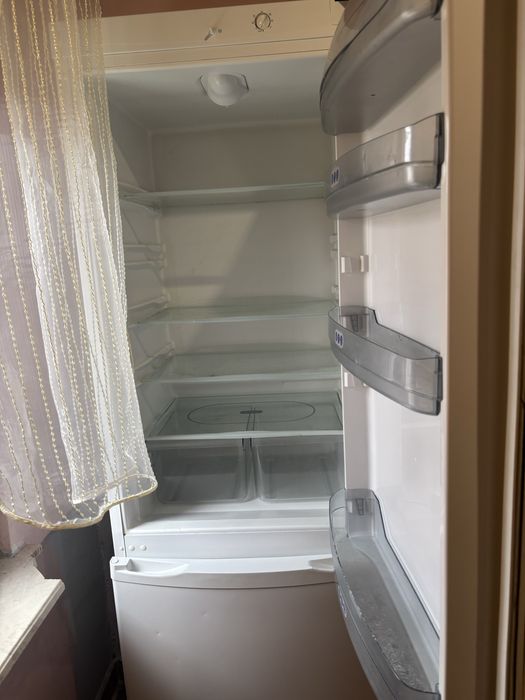 Lodówka whirlpool