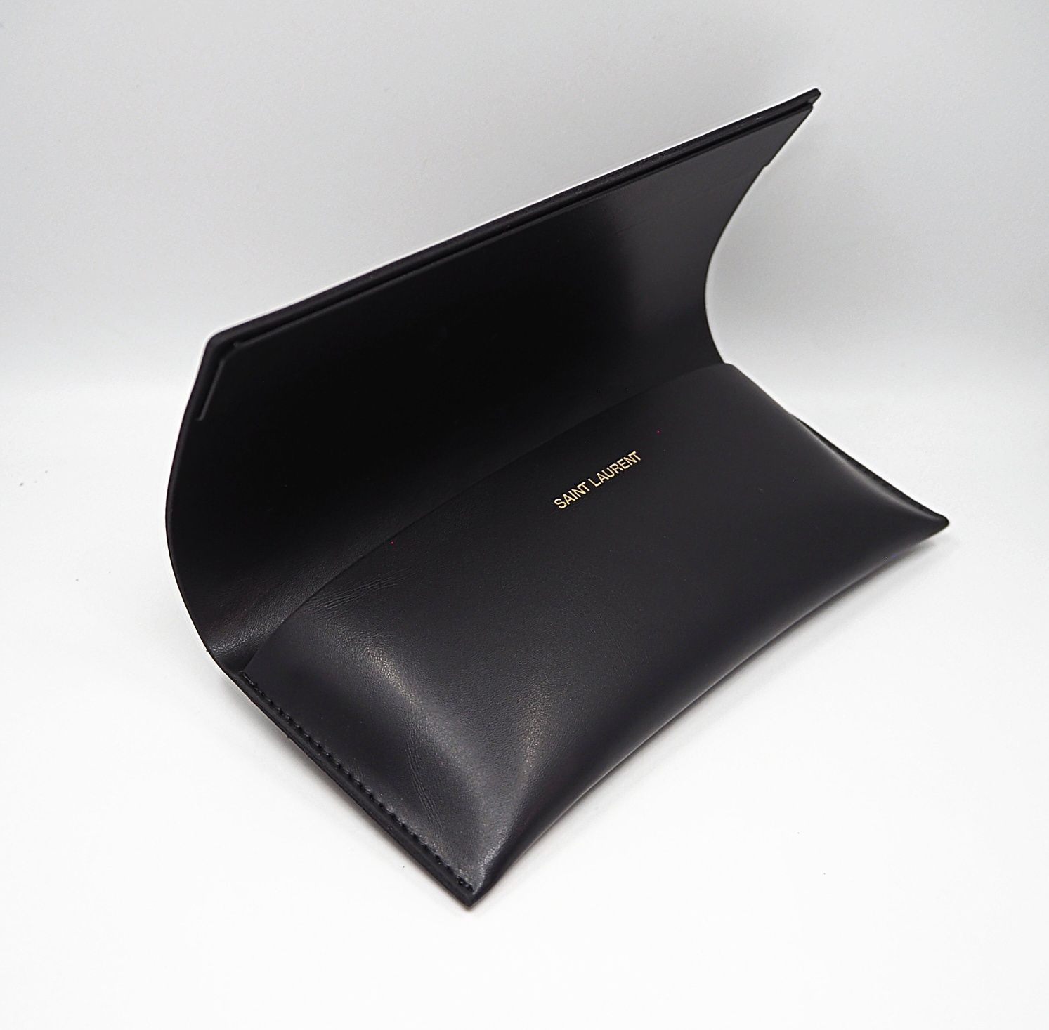 Saint Laurent etui na okulary przeciwsłoneczne