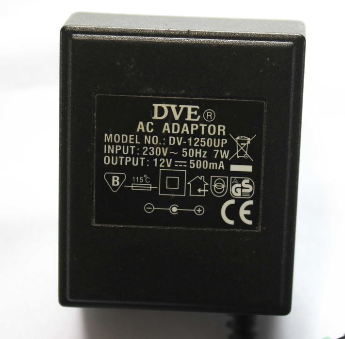 Zasilacz 12V 500mA.