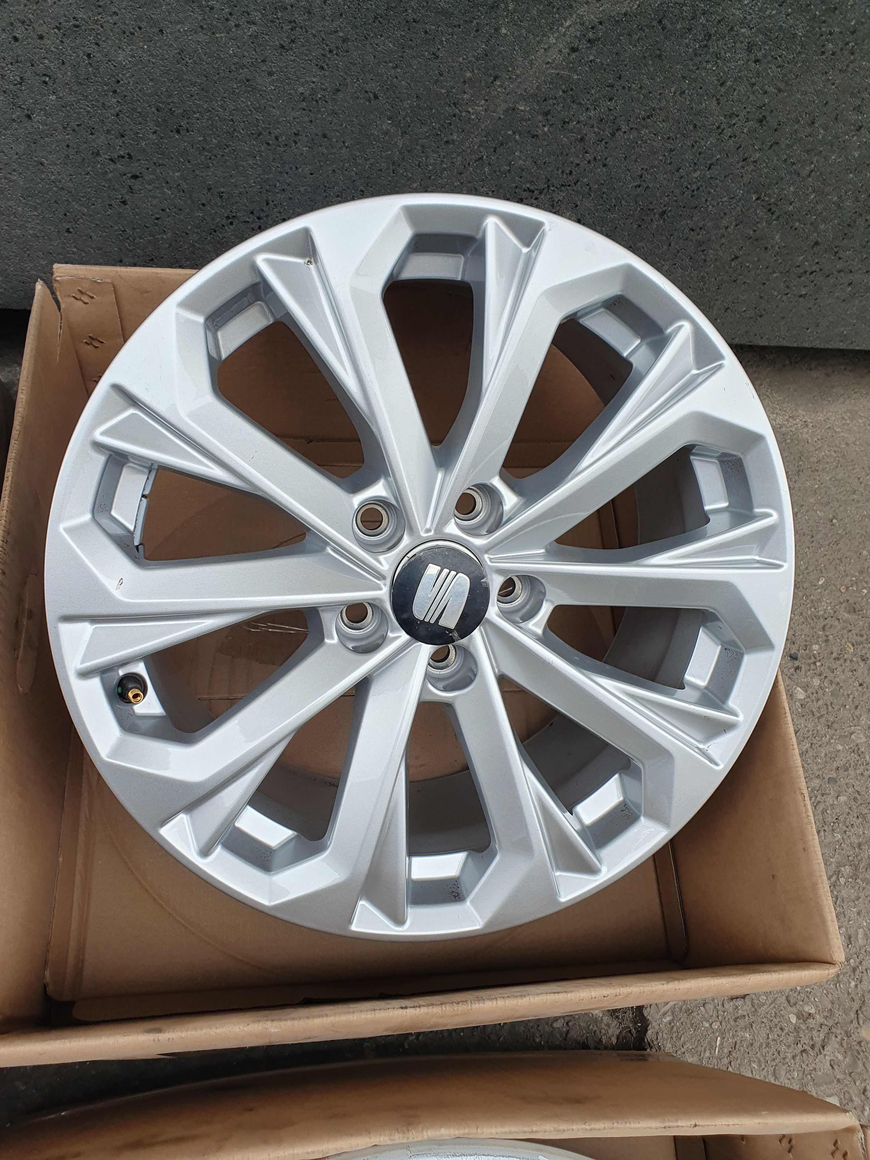 923#Felgi aluminiowe  7,5x17 et38 5x112 Vw Audi Skoda Seat
