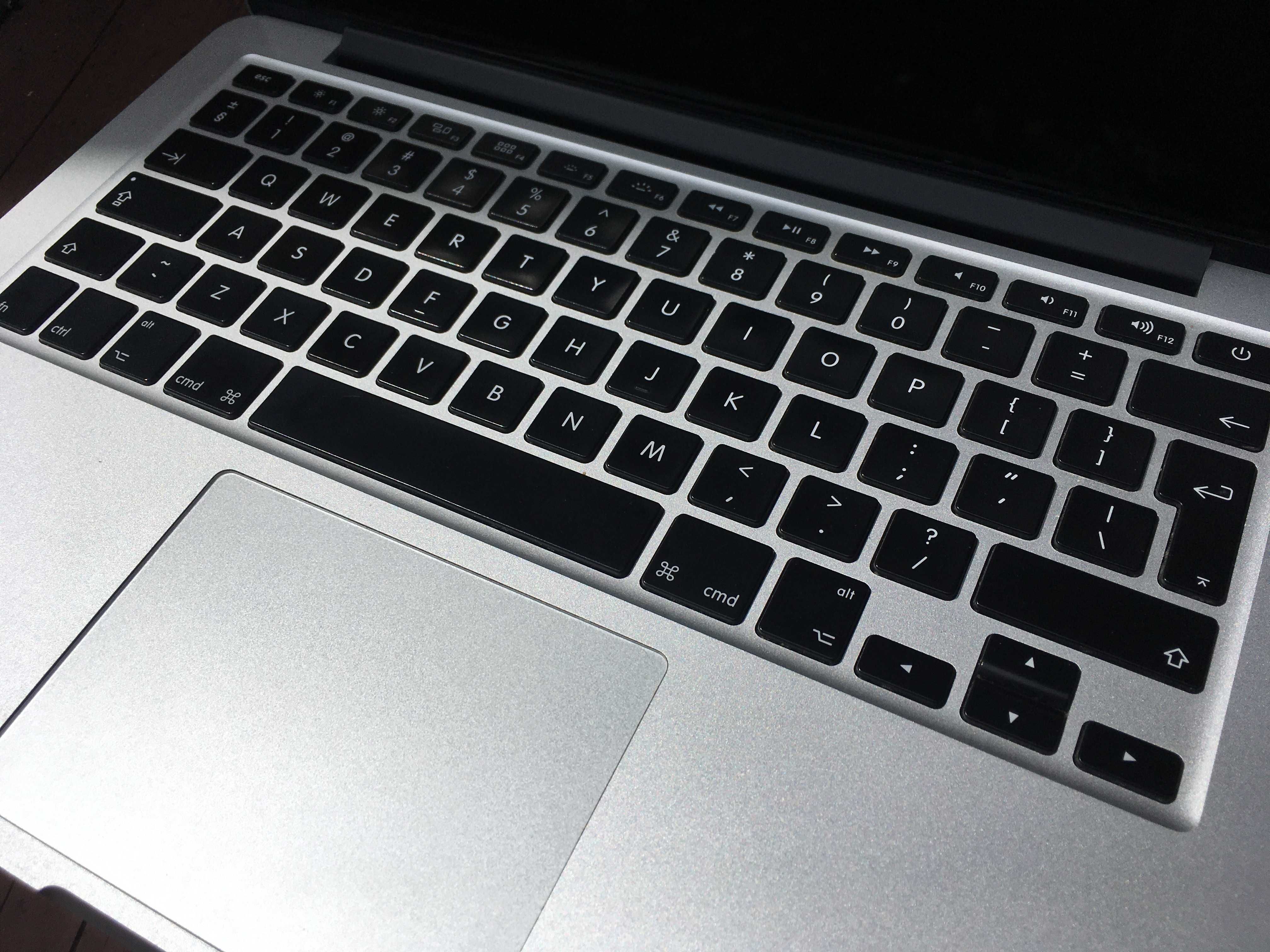 Macbook Pro A1502 MacOS Sequoia