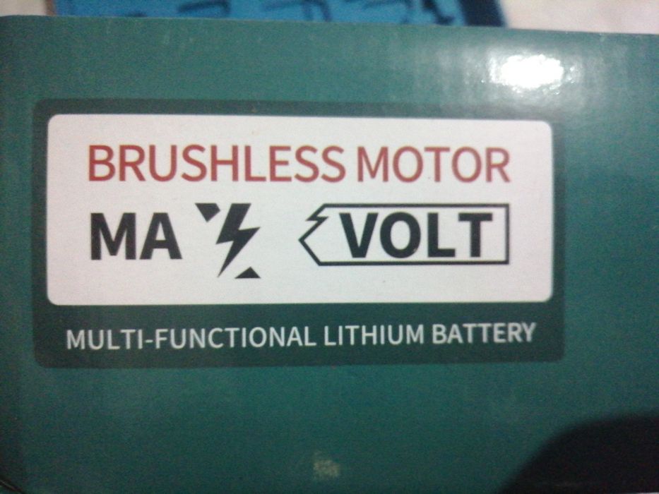 Aparafusadora de impacto 100Nm bushless