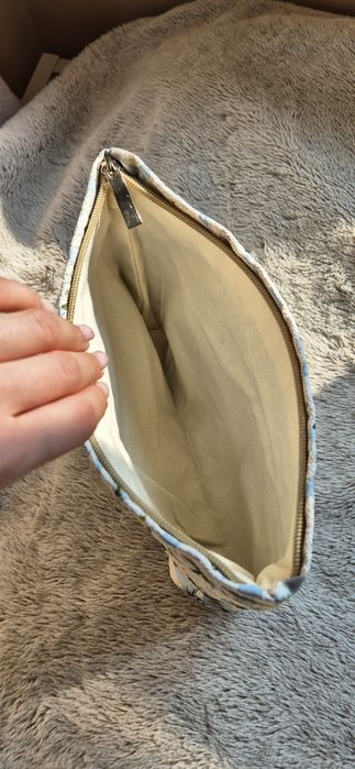 Śliczna duża niebieska Kosmetyczka w kwiaty