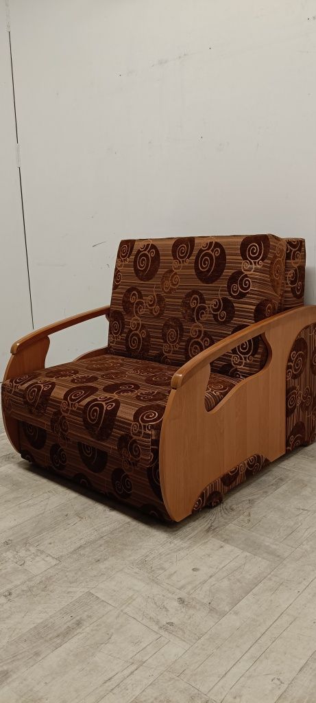 sofa wersalka tapczan jednoosobowy rozkładany do spania  z pojemnikiem