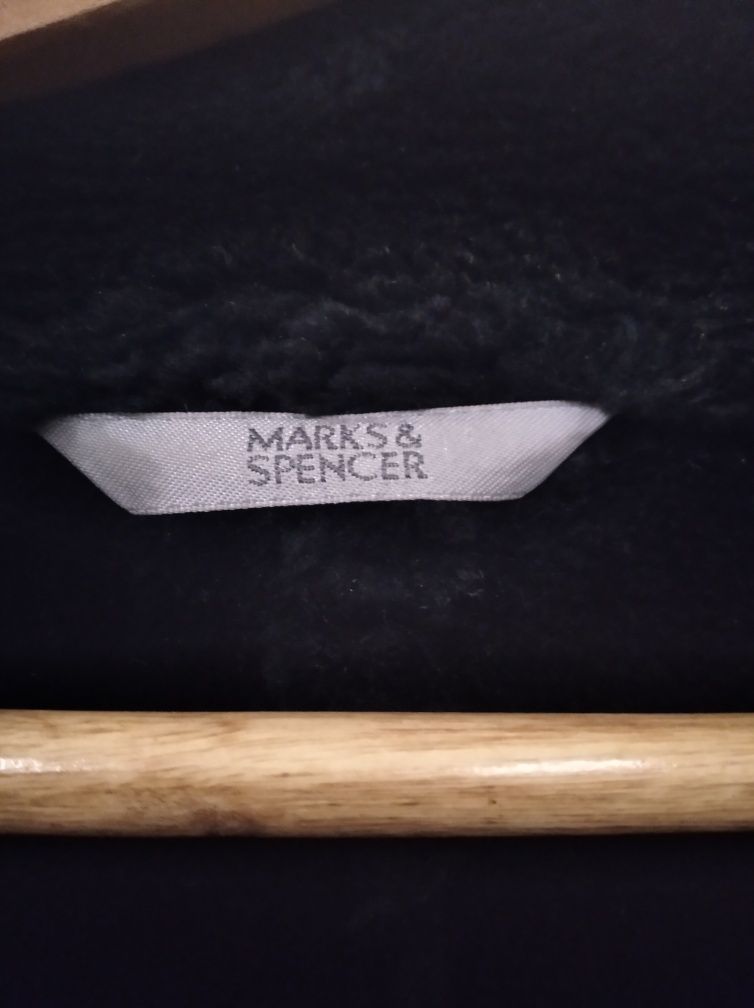 Sztuczne futerko czarne płaszczyk Marks&Spencer rozmiar 50