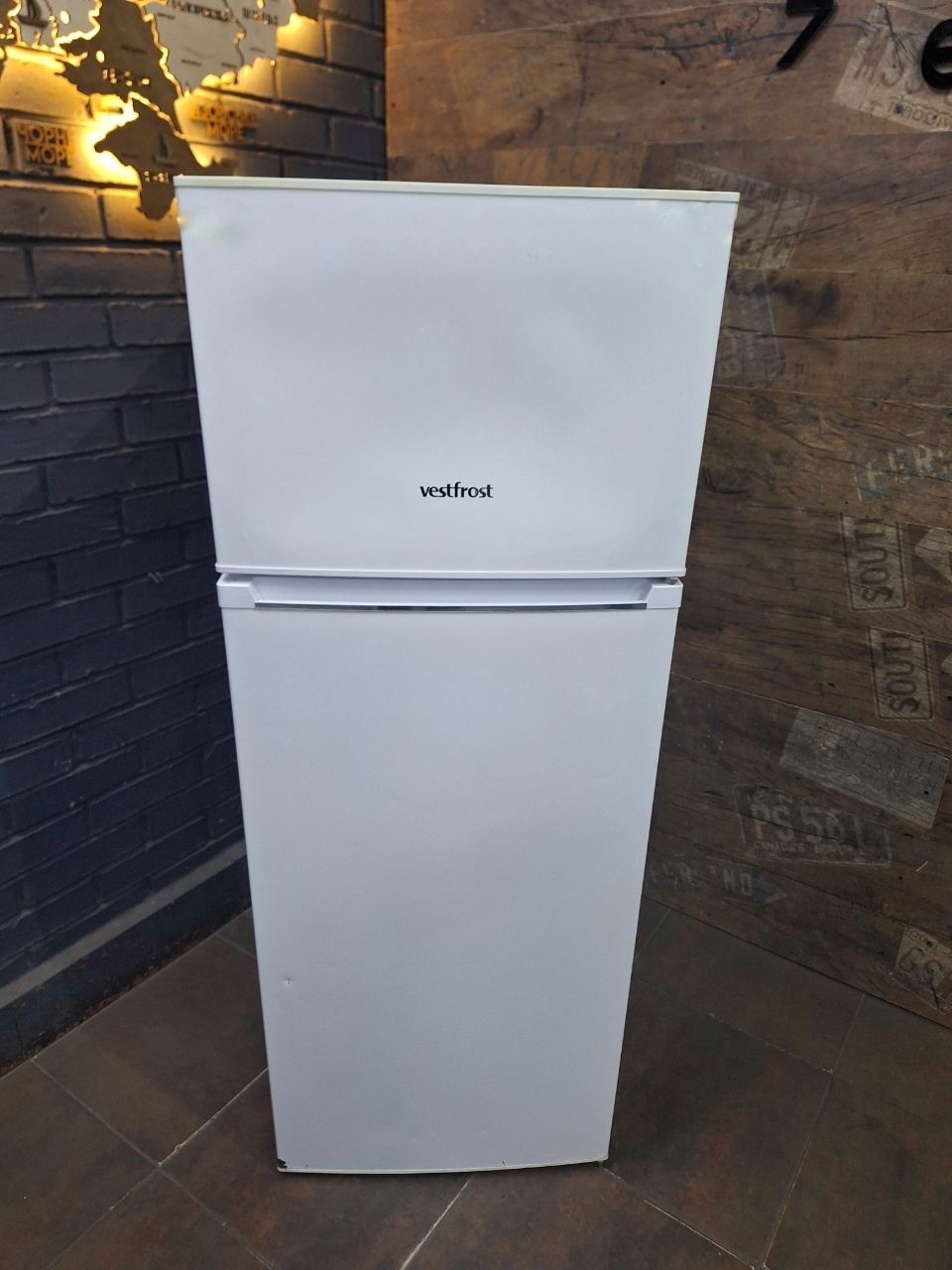 Холодильник Vestfrost CX451W (144 см) доставка, гарантія