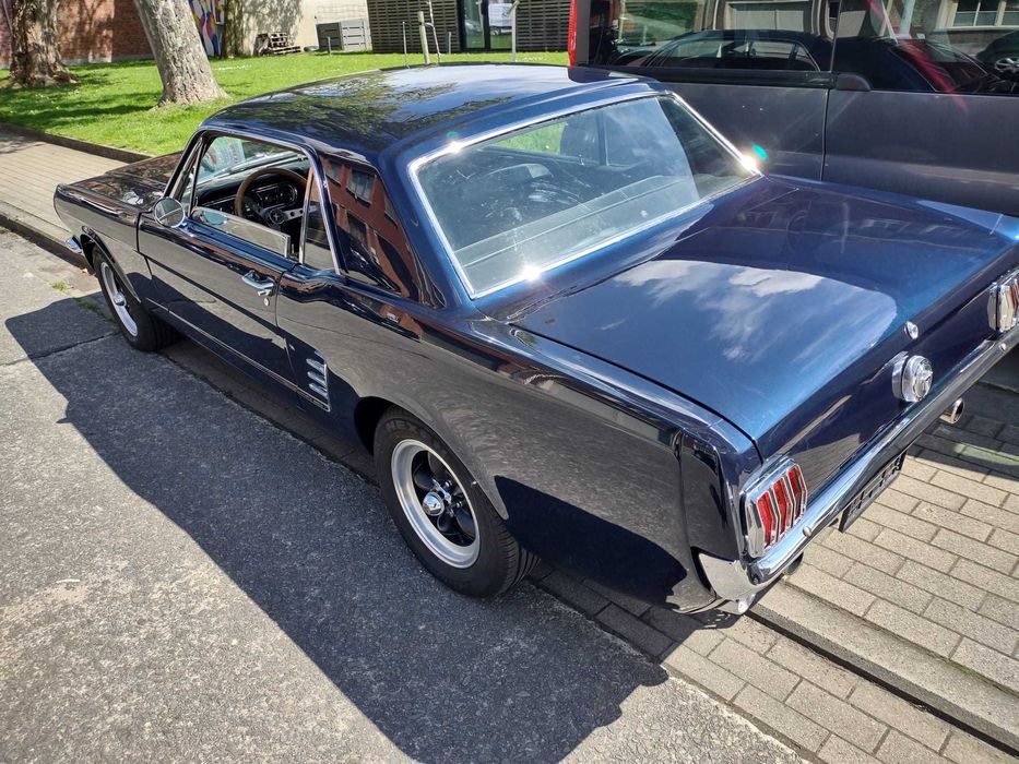 Ford Mustang V8 - 1966