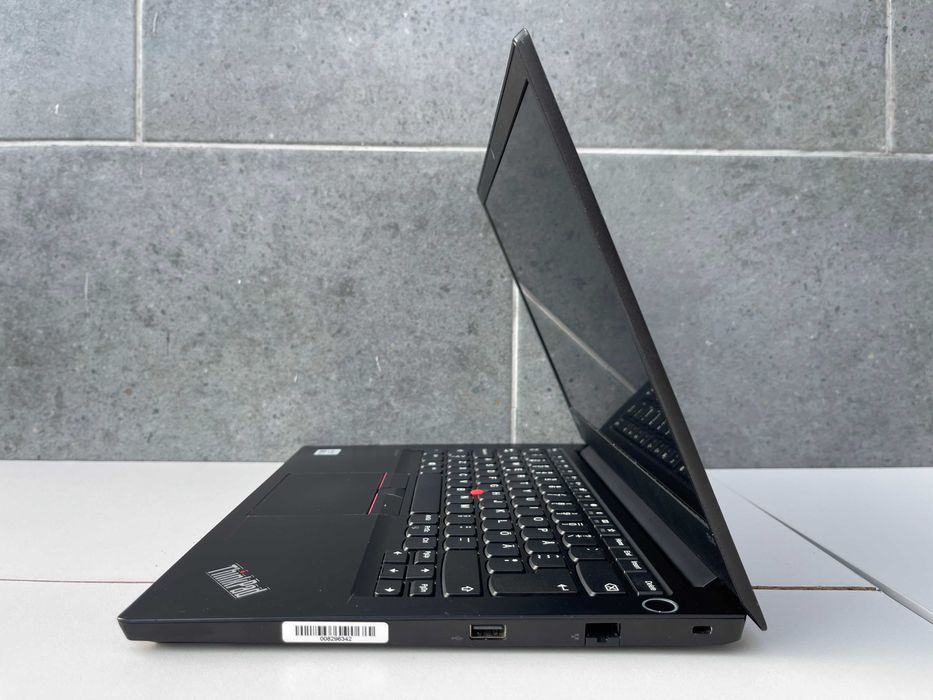 Ноутбук Lenovo ThinkPad E14/i3-10110U/8Gb/256Gb M2/14" IPS/Гарантія