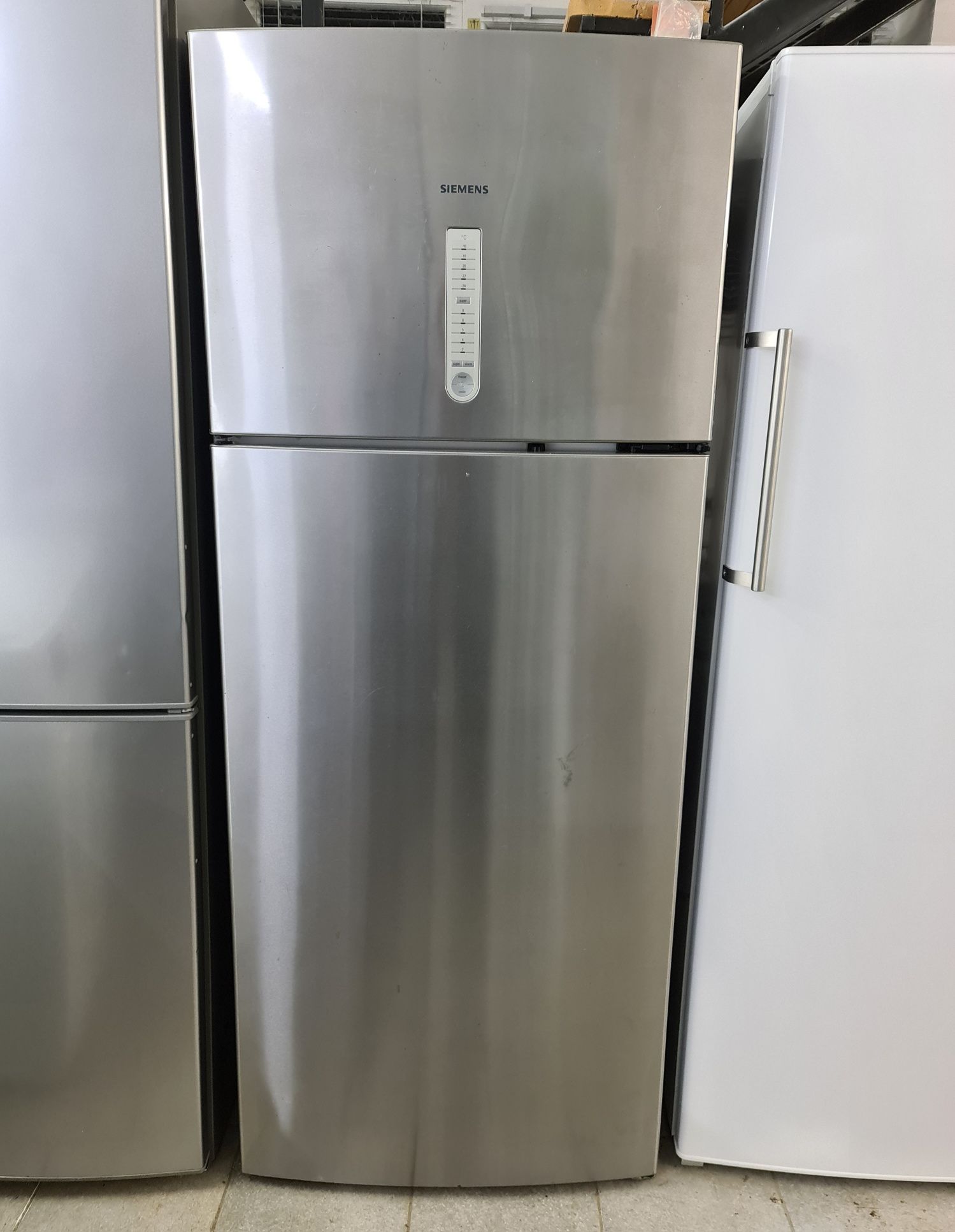 Двухкамерный холодильник Siemens No Frost 170 cm / KD36NA40