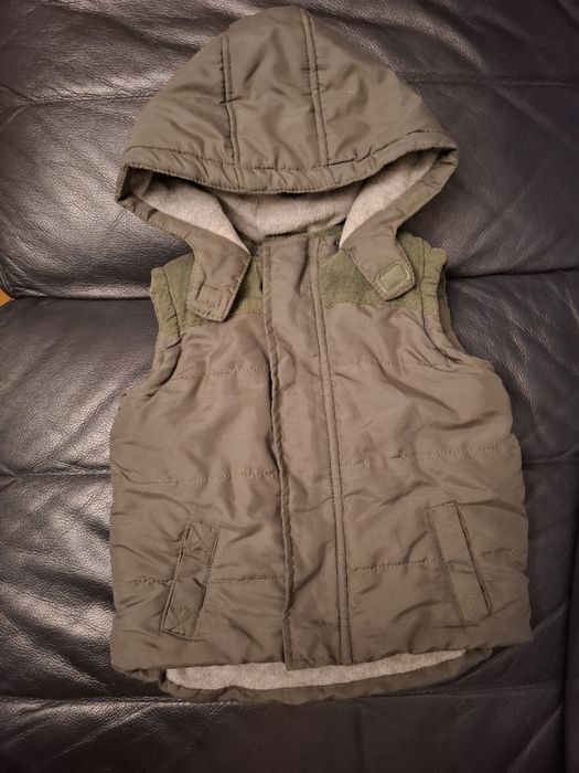 Sprzedam kamizelkę dla chłopca markii F&F