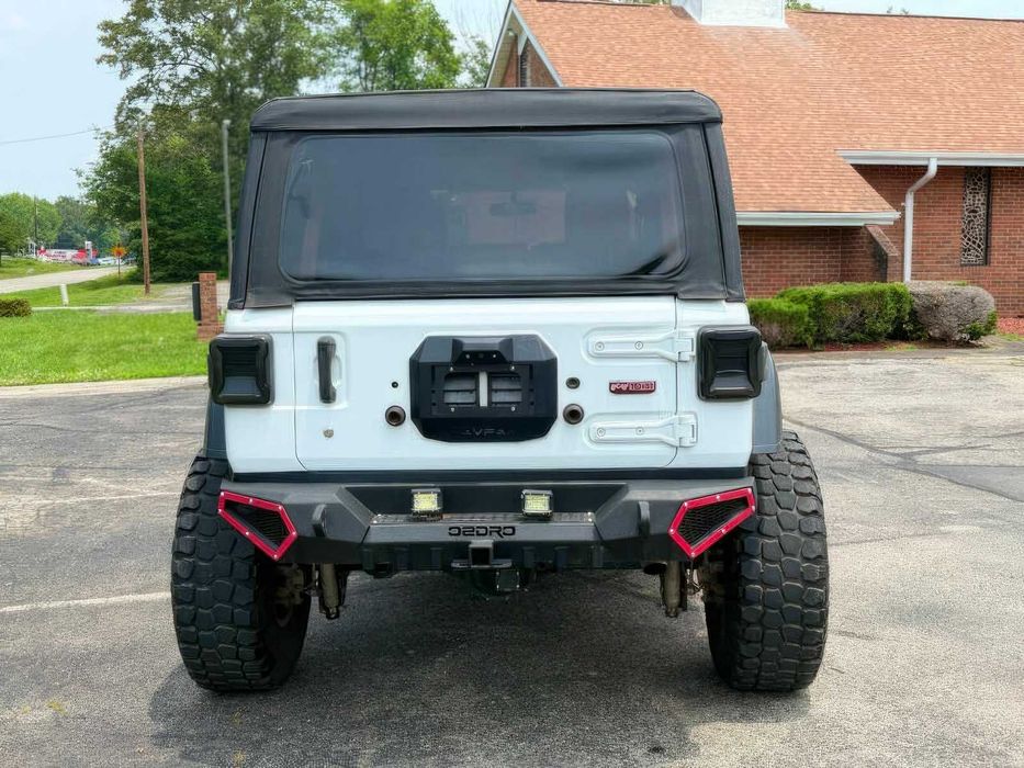 Jeep Wrangler Unlimited Sport S      2018