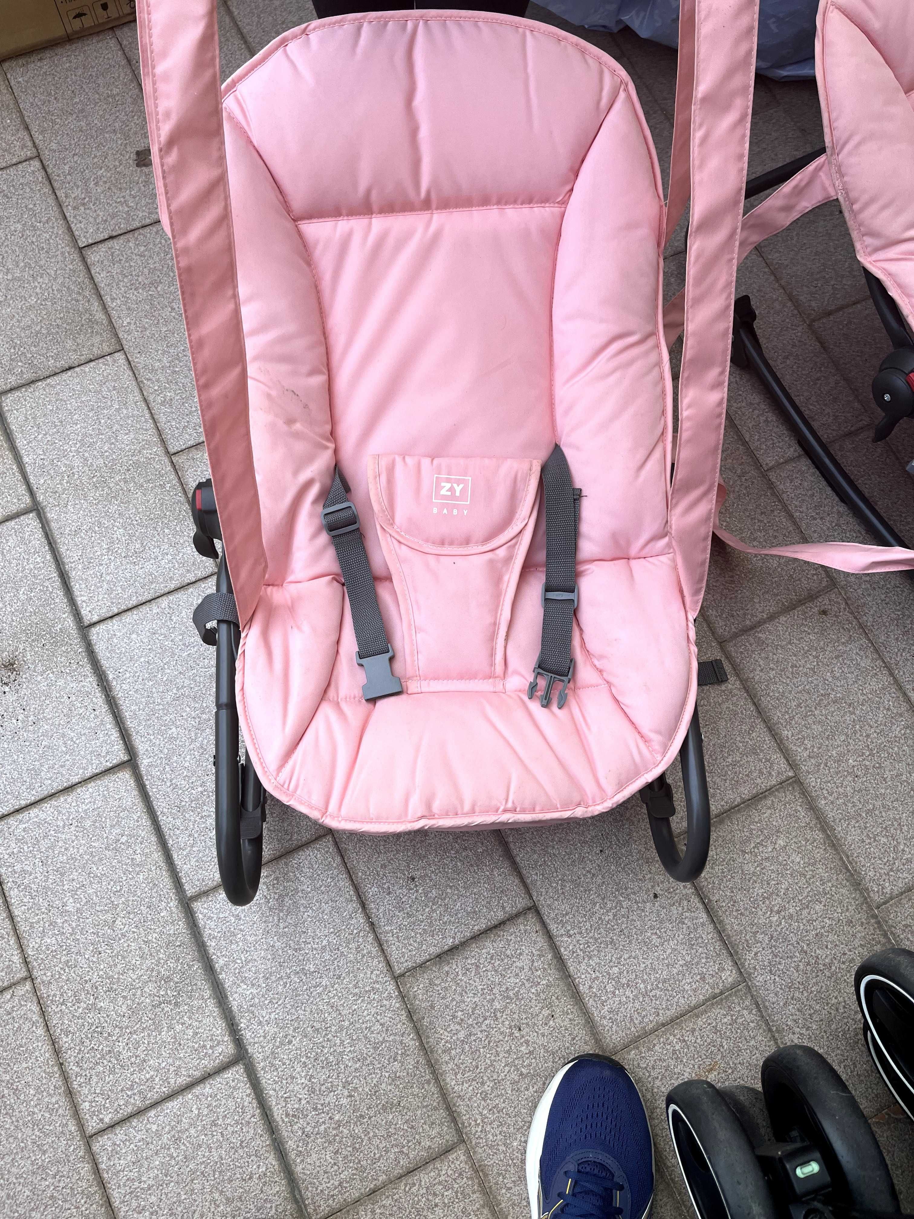3 Espreguiçadeiras bébé - 1 chicco 2 Zippy