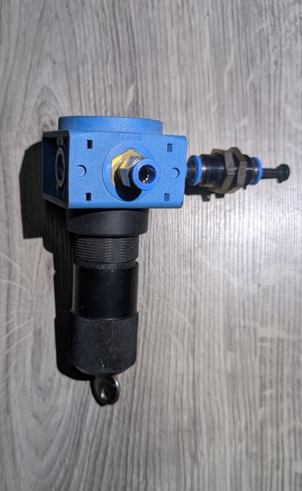 Regulator ciśnienia FESTO LR-1/4-S-B