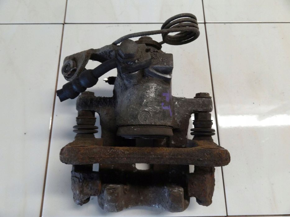 Audi A4 S4 B5 8D 1999 Lift Sedan 1.8 B Zacisk Hamulcowy Prawy tył…