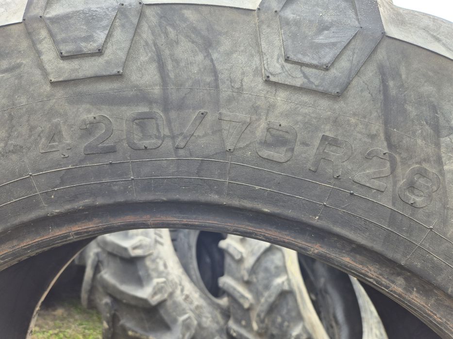 Opona 420/70r28  Pirelli