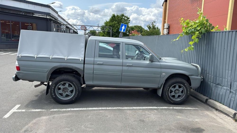Mitsubishi L200 2002р