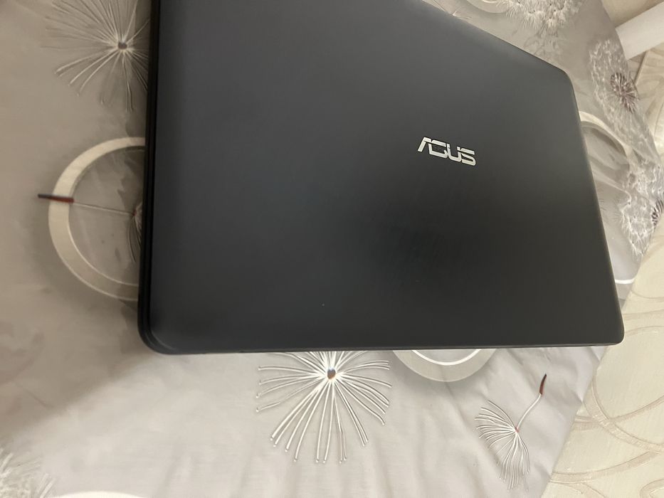 Компютер ноутбук  Asus