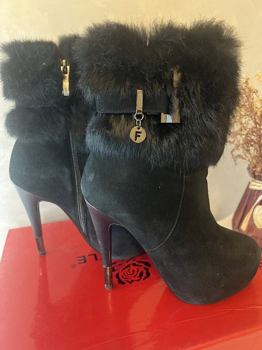 Черевички жіночі