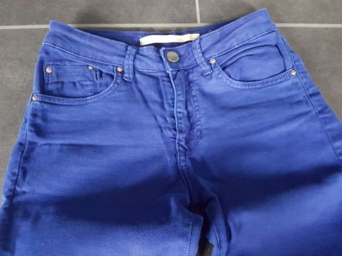 Zara Woman__Damskie spodnie jeansy chabrowe__ Jak nowe__ Rozmiar 34/XS