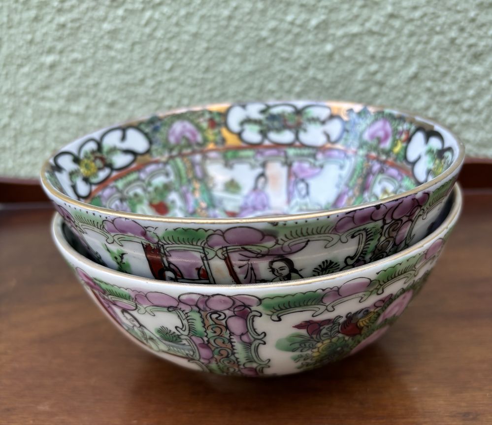 Par de Taças antigas em porcelana Chinesa Mandarim.
