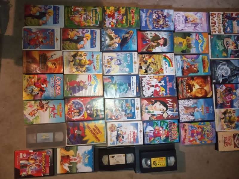 Zestaw kaset y vhs - bajki