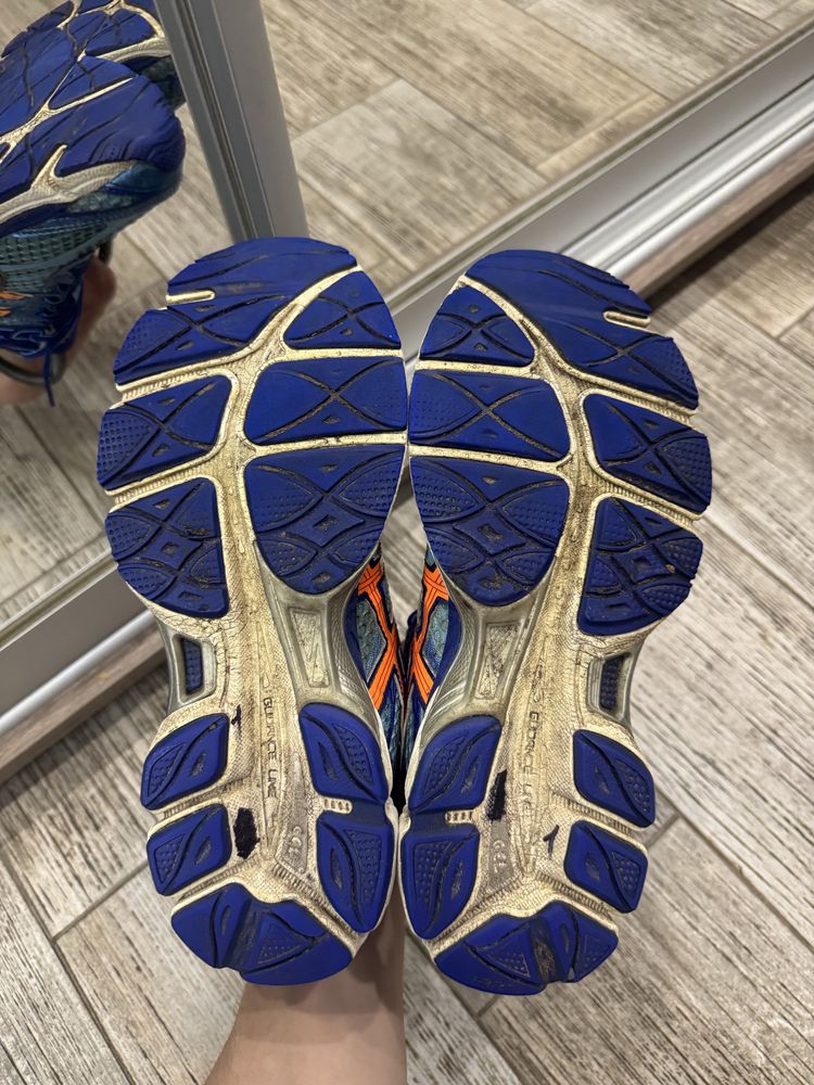 Кросівки Asics Gel Cumulus 16
