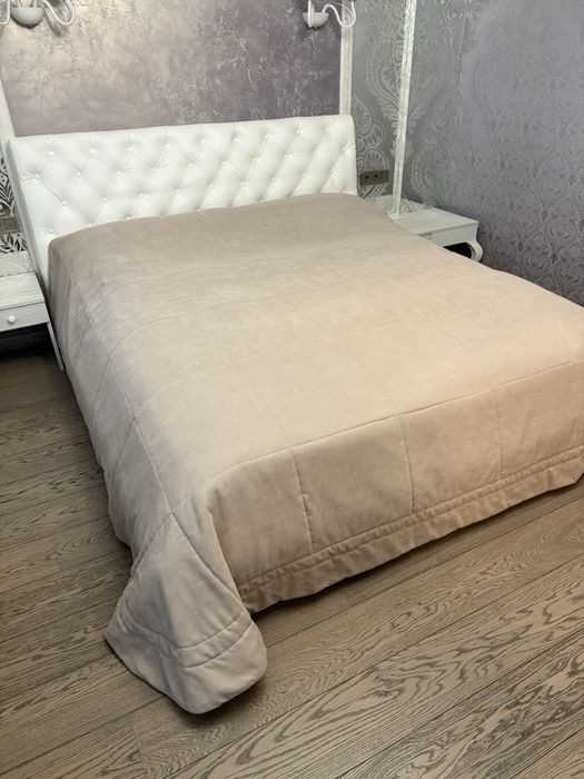 Покривало на ліжко кольору какао