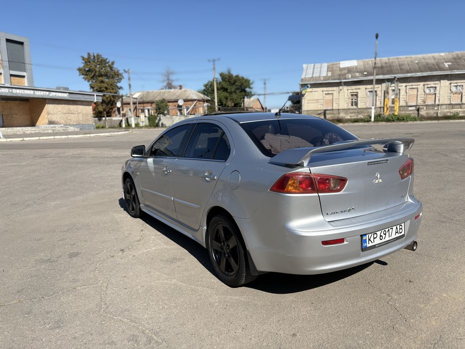 Mitsubishi Lancer X в хорошем состоянии