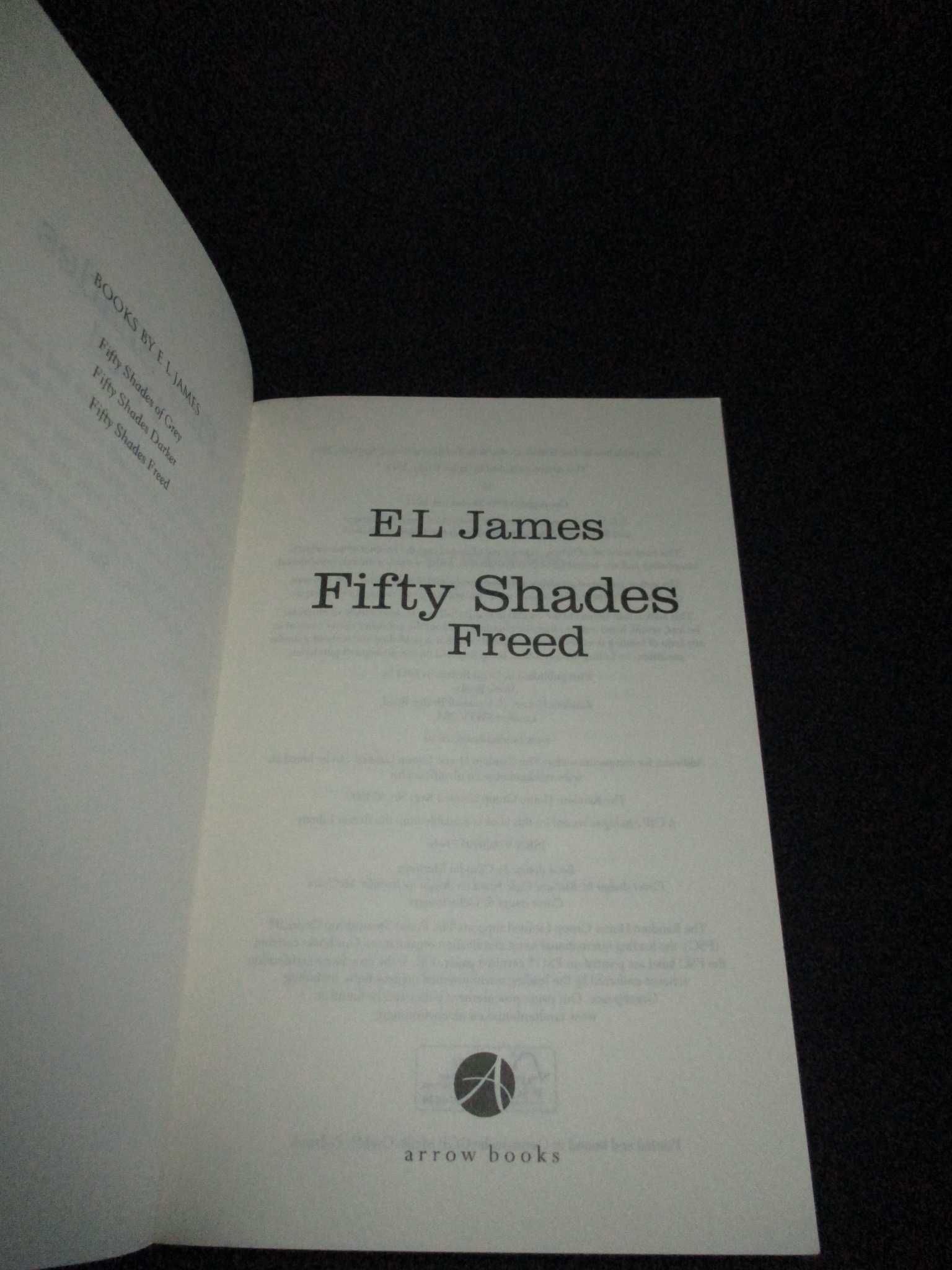 Livros Trilogia Fifty Shades of Grey E. L. James
