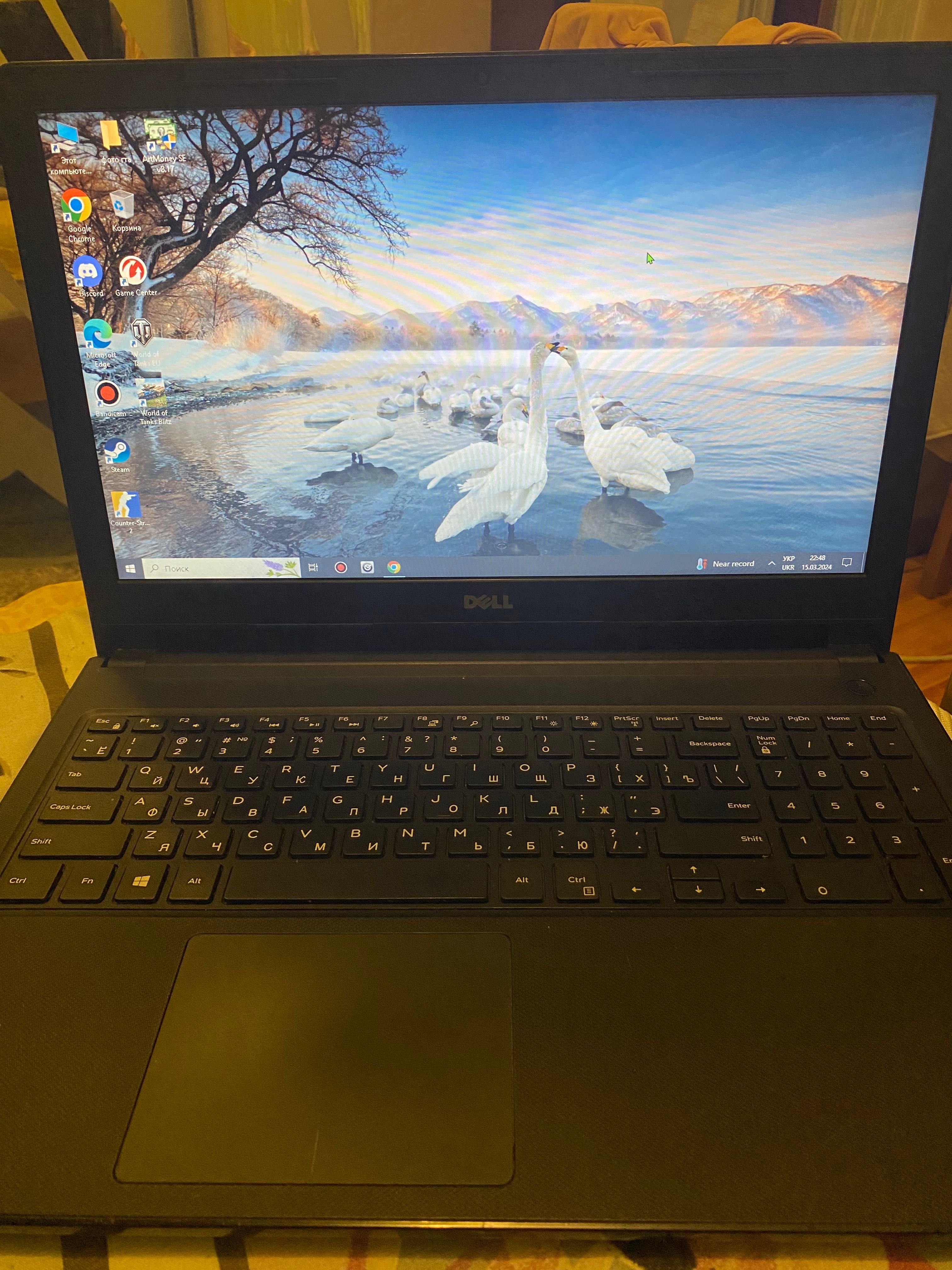 Ноутбук Dell 2019 року в гарному стані