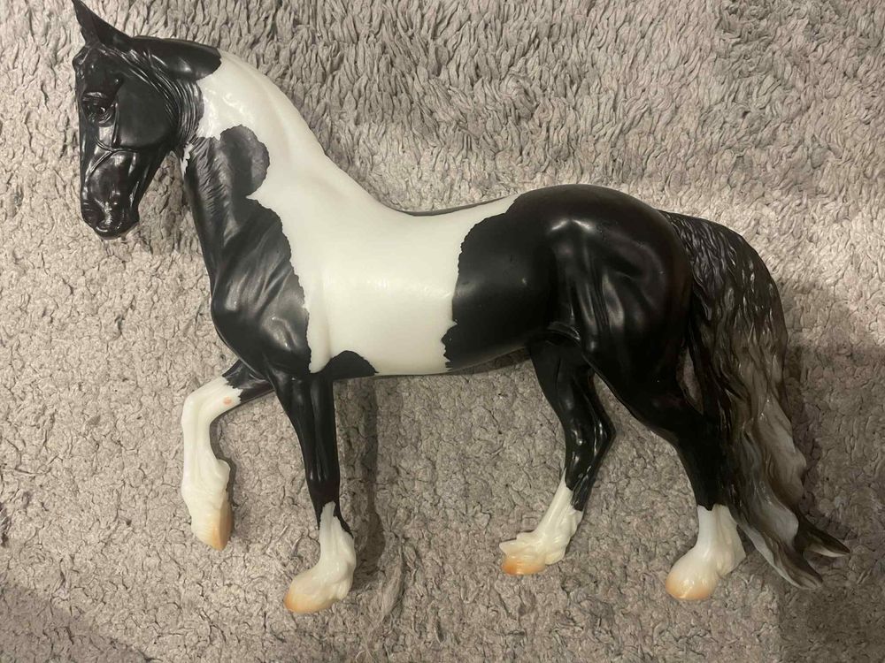 Breyer Traditional Battlefield Angel HP