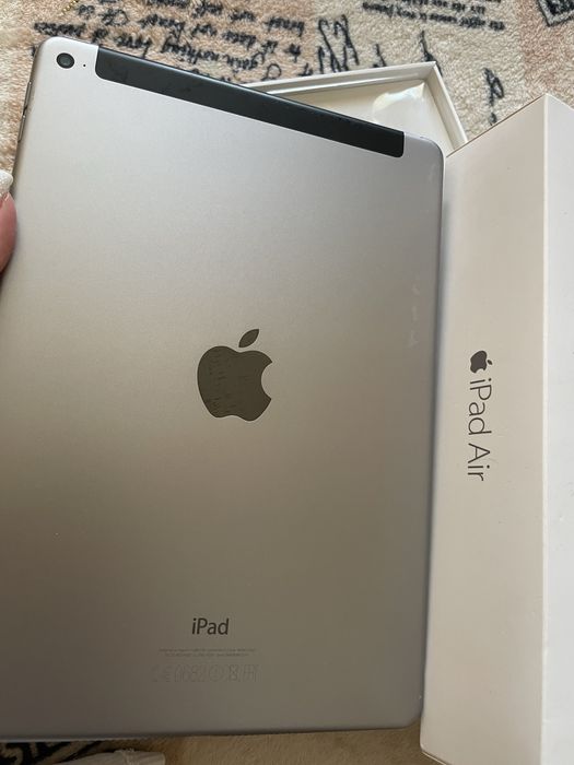 Продам айпад Air2