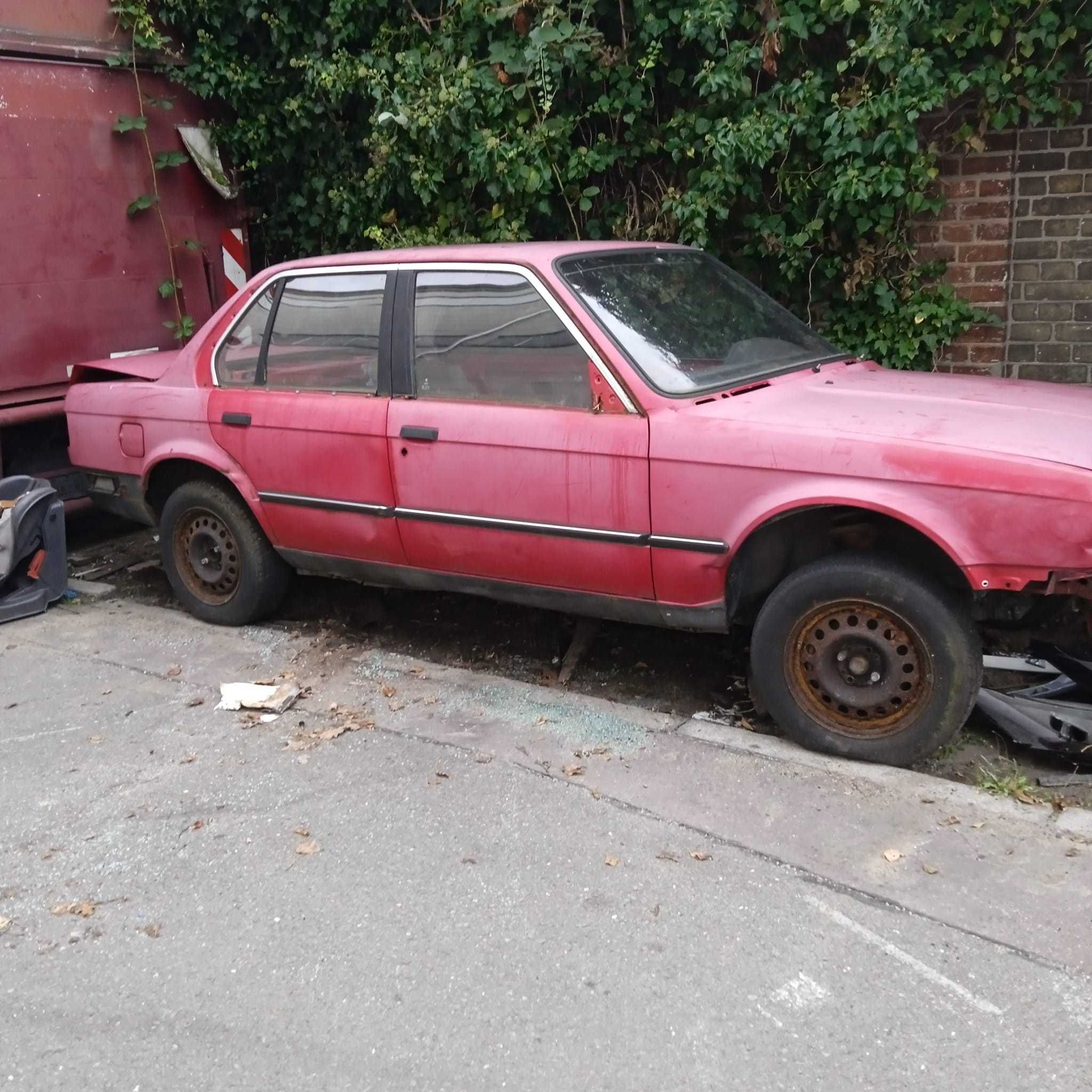 BMW E30 rok 1988, cena 2900zł