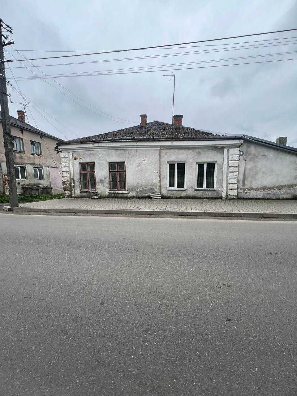 Продаж частини будинку у місті Комарно