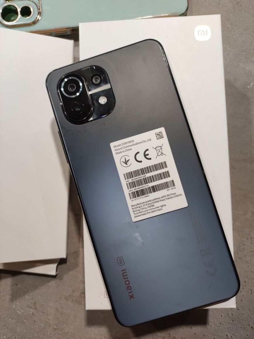 Xiaomi mi 11 lite 5g ne 8/128gb stan bdb