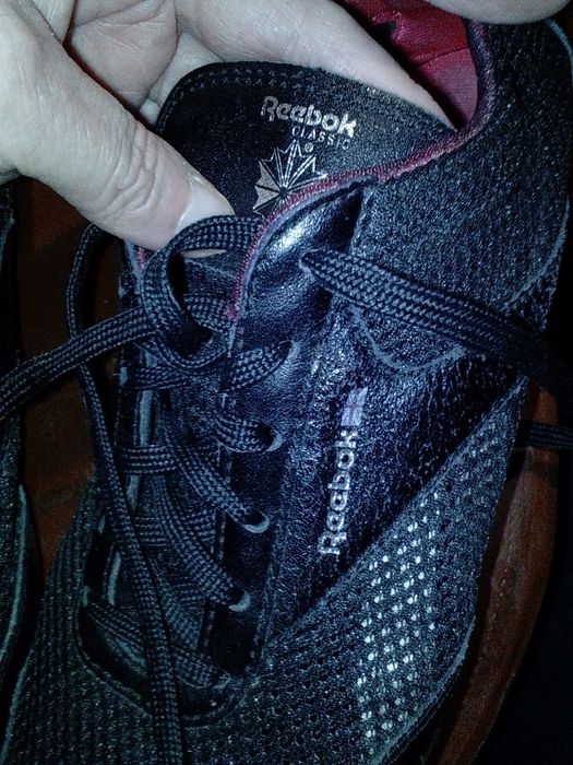 Продам жіноче взуття, три пари.Дивіться будь ласка