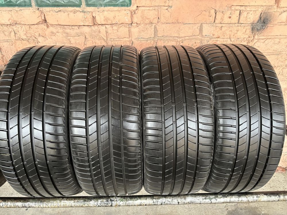 Комплект Літніш Шин 245/45R18 Bridgestone