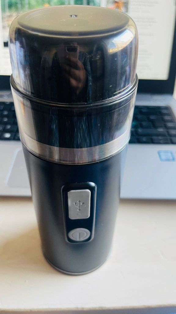 Mini máquina de café expresso totalmente automática portátil para cáps