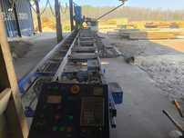 Trak taśmowy z pełną hydrauliką.
