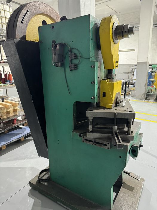 Balancé MEGOBAL 65 TON