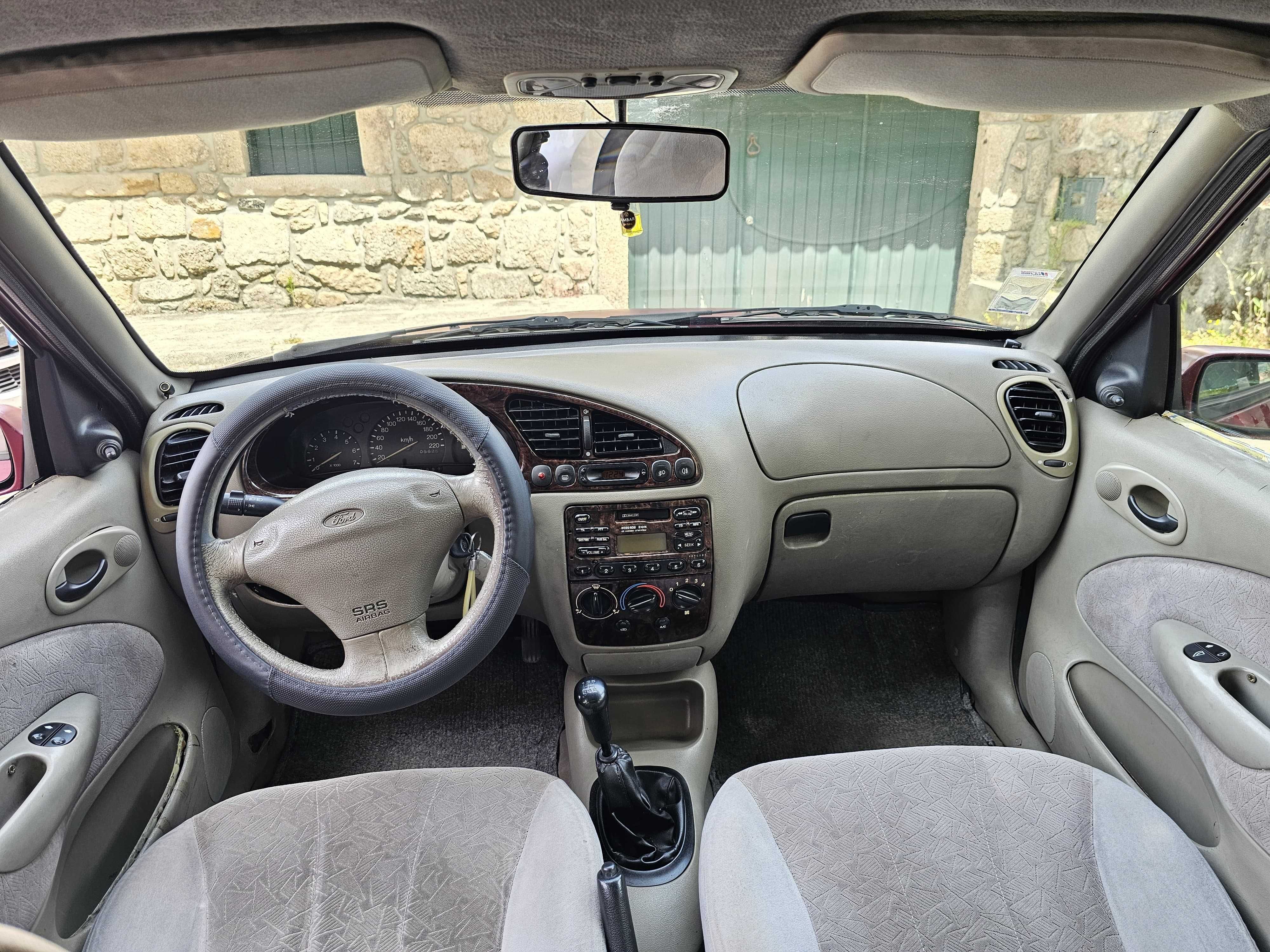 Ford Fiesta 1.25 Gasolina – 1996 Fiável, Económico e Pronto a Circular