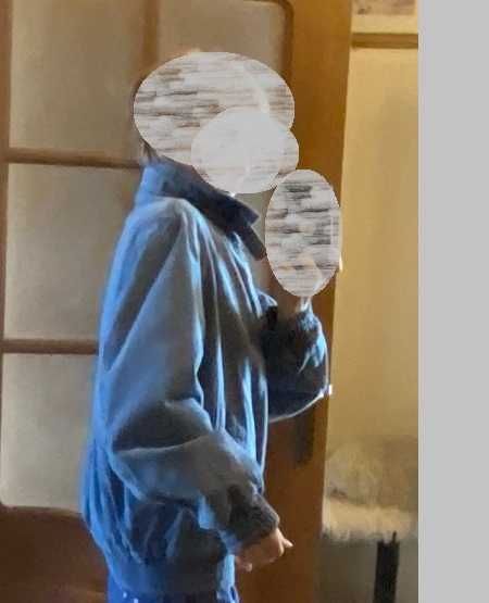 Куртка  сучасна зручна утепл.під джинс, 48р,якісна,фірмова,маловжив