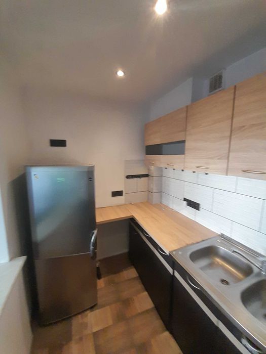 Mieszkanie do wynajęcia Pabianice 32 m2. 2 pokoje i kuchnia.