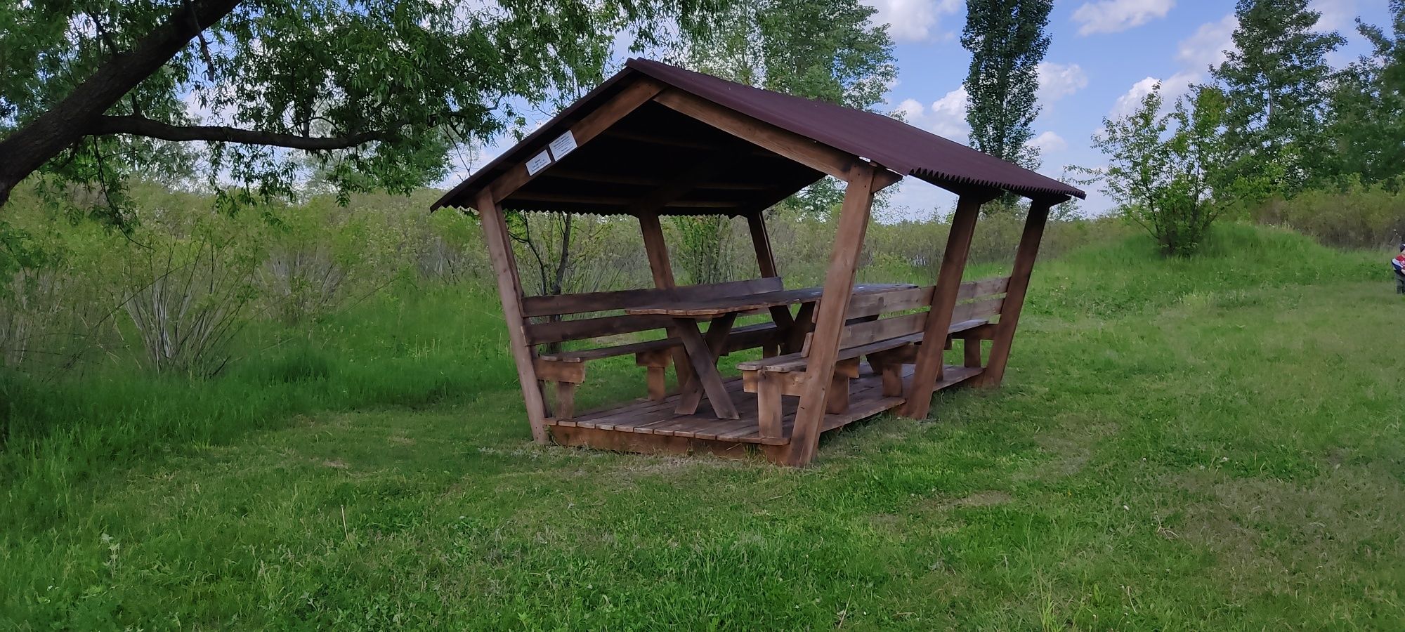 Альтанки беседки Троєщина Десенка, оренда альтанок