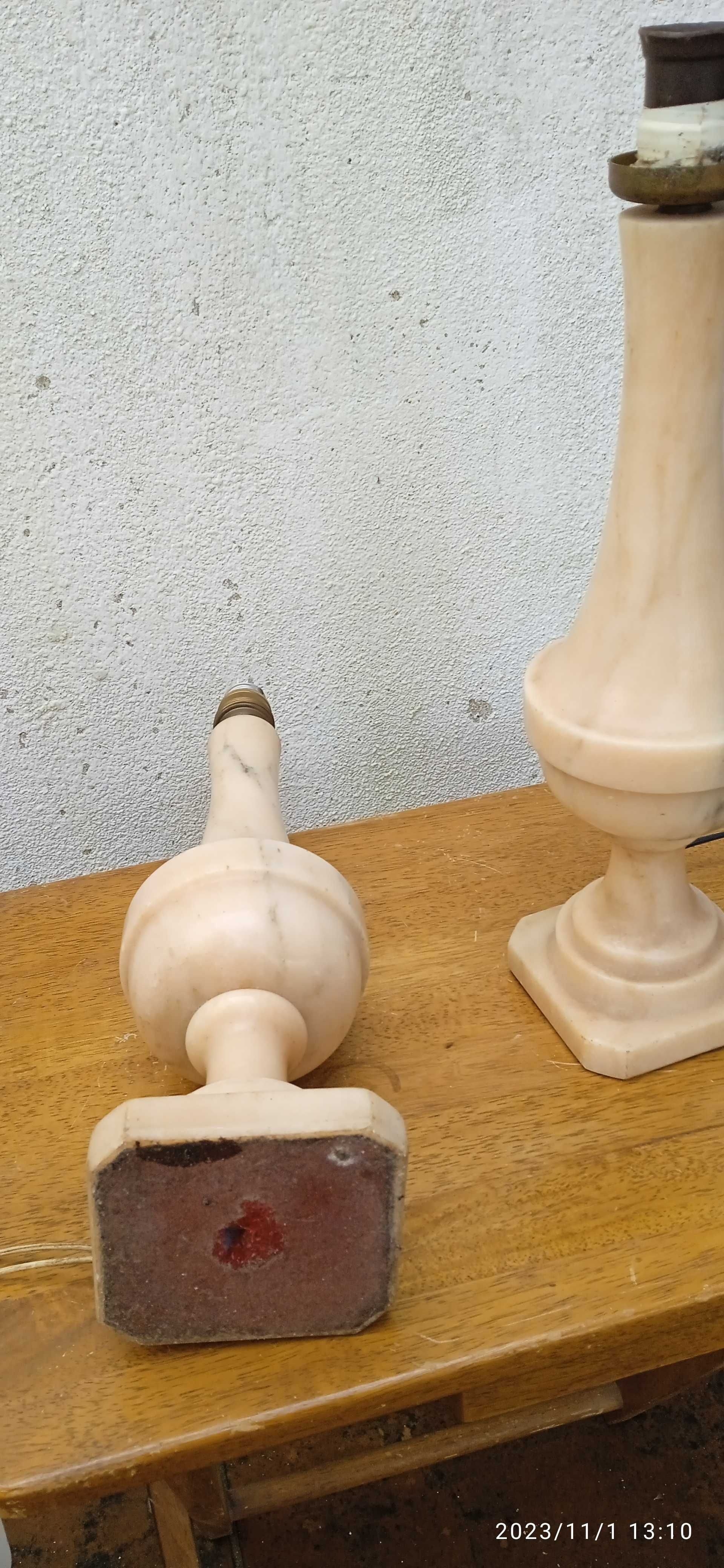 Suportes de candeeiros vintage em alabastro