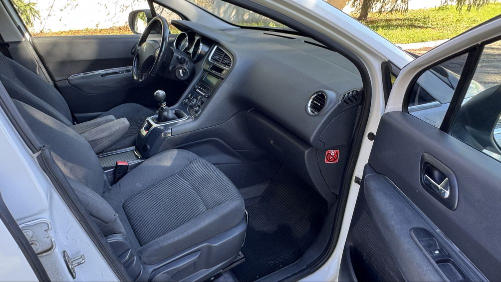 Продам Автомобіль Peugeot 5008